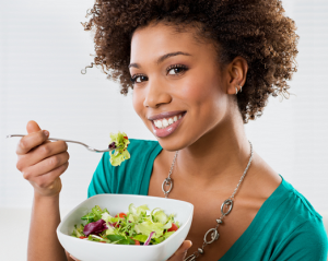 woman-eating-healthy